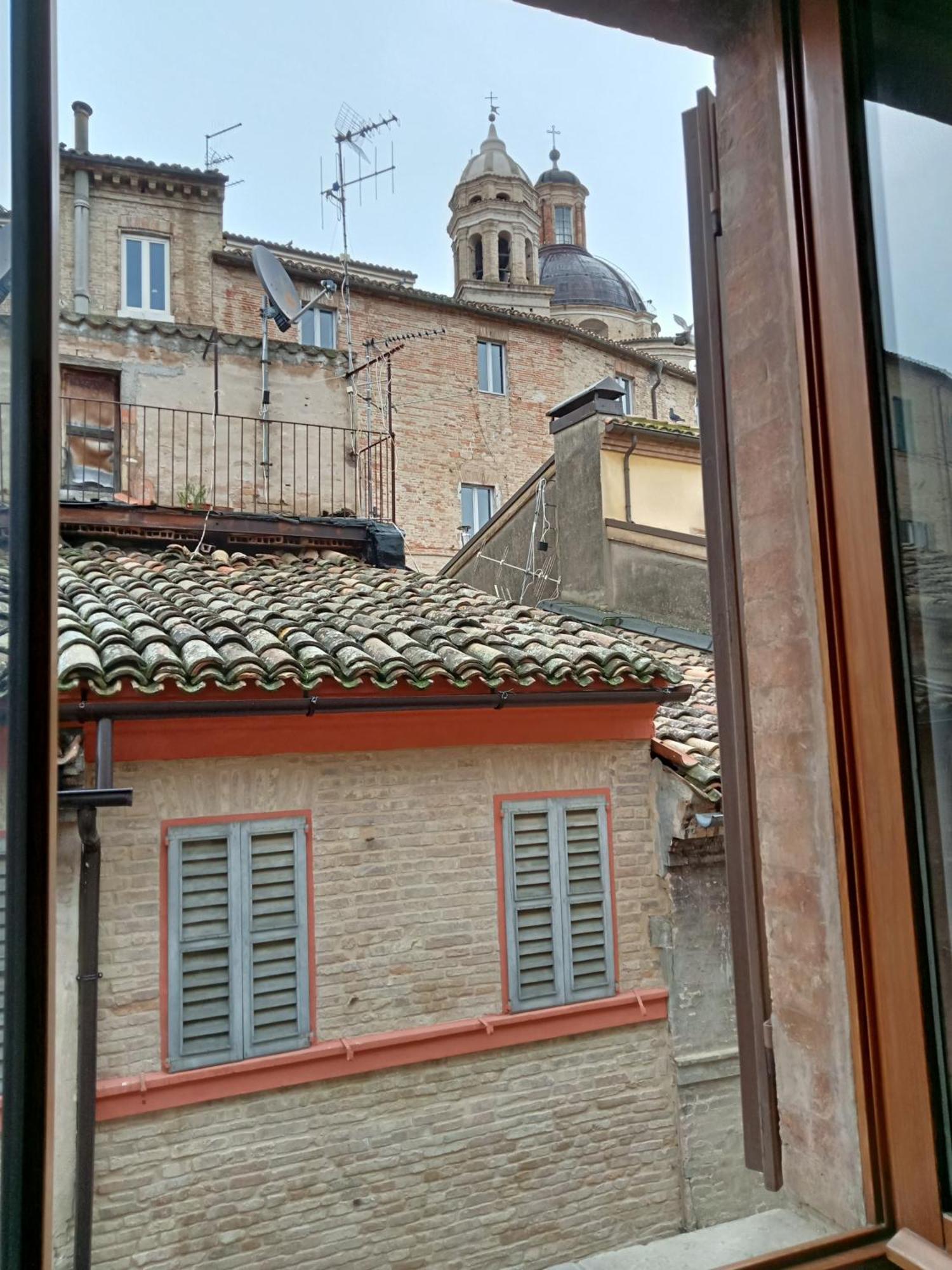 Camere Via Crispi Centro Storico Macerata Dış mekan fotoğraf